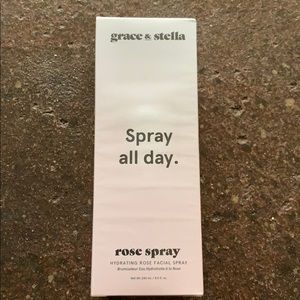 3 for $28 - Grace & Stella rose spray